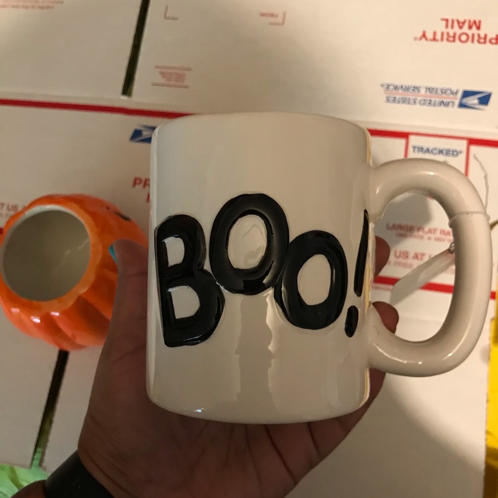 HALLOWEEN BOO MUG
